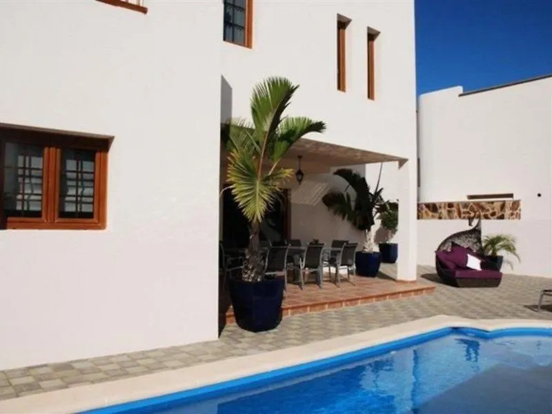 Las Caletas Village Costa Teguise Сasa de vacaciones